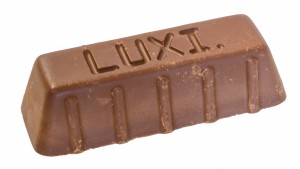 Luxi brun, polerpasta, 240 g